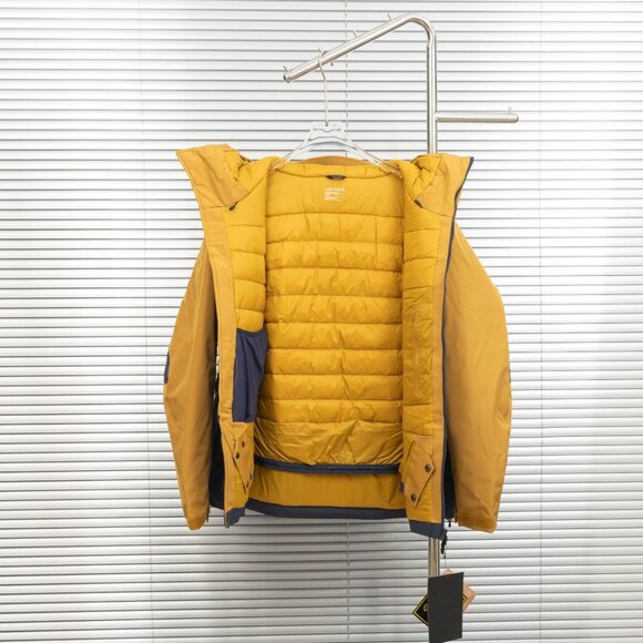 Arc'teryx Macai LT Lightweight Down Jacket Unisex in Orange/Black - Picture 3 of 12